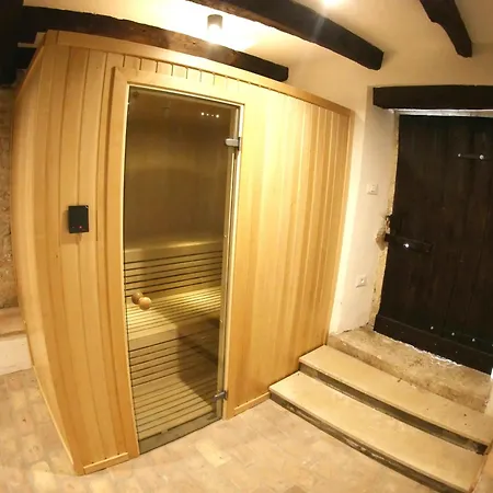 Galant With Pool & Sauna * Maruzini