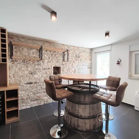 Galant With Pool & Sauna * Maruzini